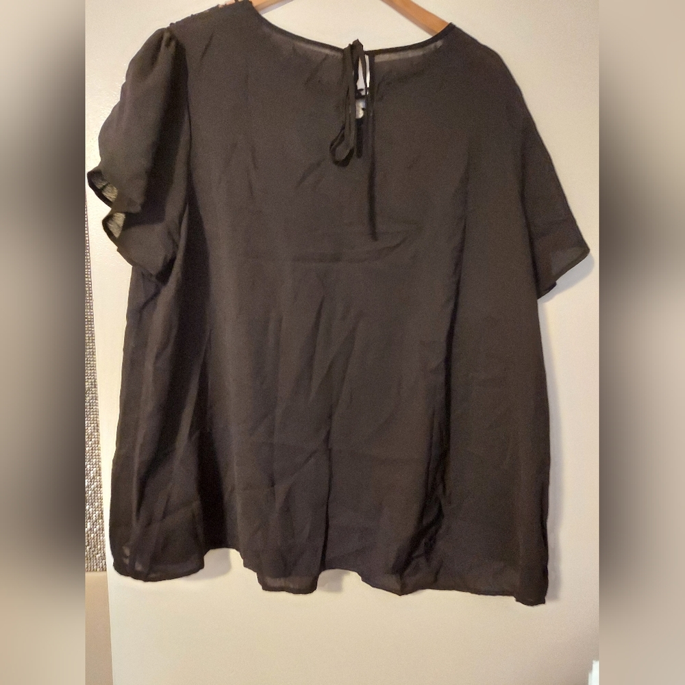 SHEIN blouse - Picture 3 of 5
